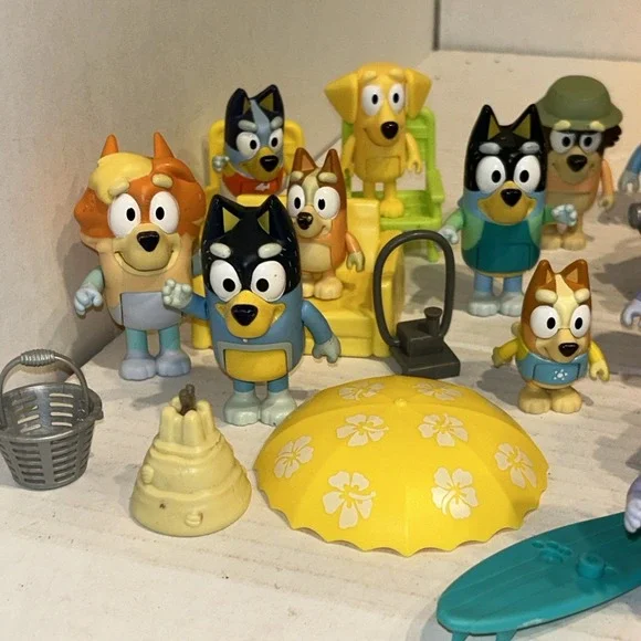 Bluey Extended Heeler Family Uncle Rad Stripe Muffin Nana Socks Chattermax D1 - Picture 2 of 4